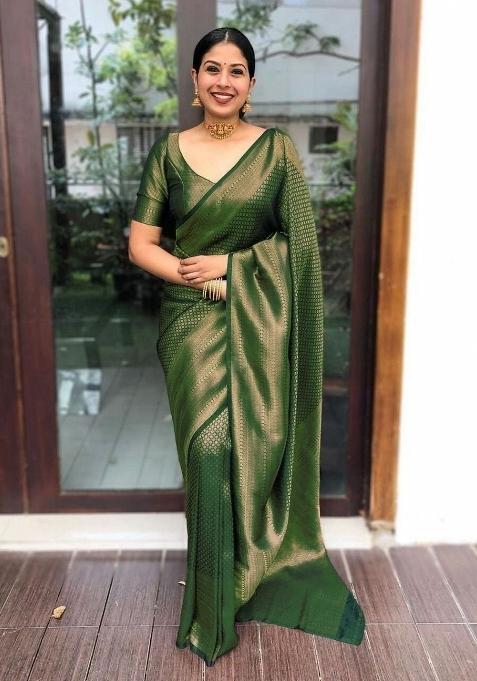 Green Jacquard Silk Blend Saree Set