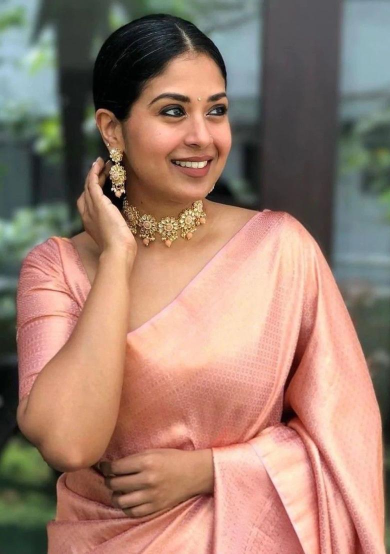 Peach Jacquard Silk Blend Saree Set - Indya