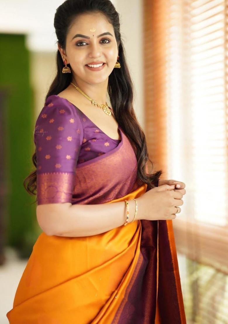 Yellow Jacquard Silk Blend Saree Set - Indya