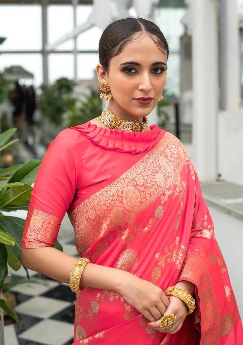 Gajari Jacquard Silk Blend Saree Set - Indya