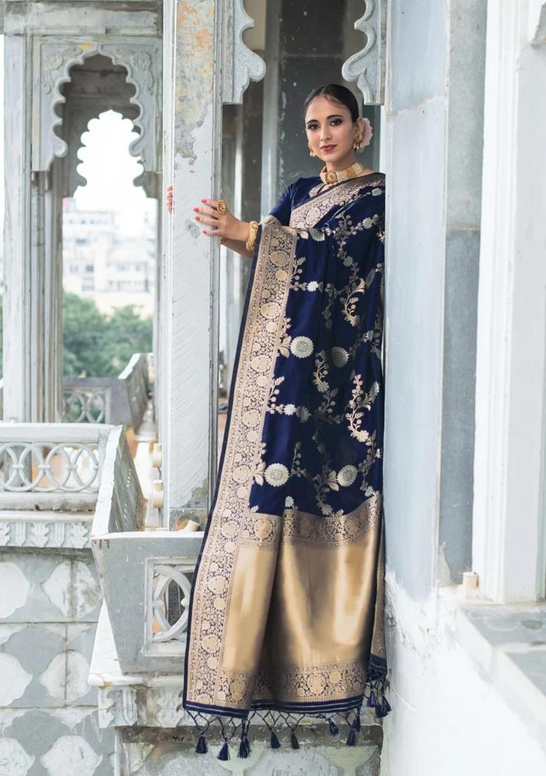 Navy Blue Jacquard Silk Blend Saree Set - Indya
