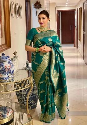 Rama Jacquard Silk Blend Saree Set
