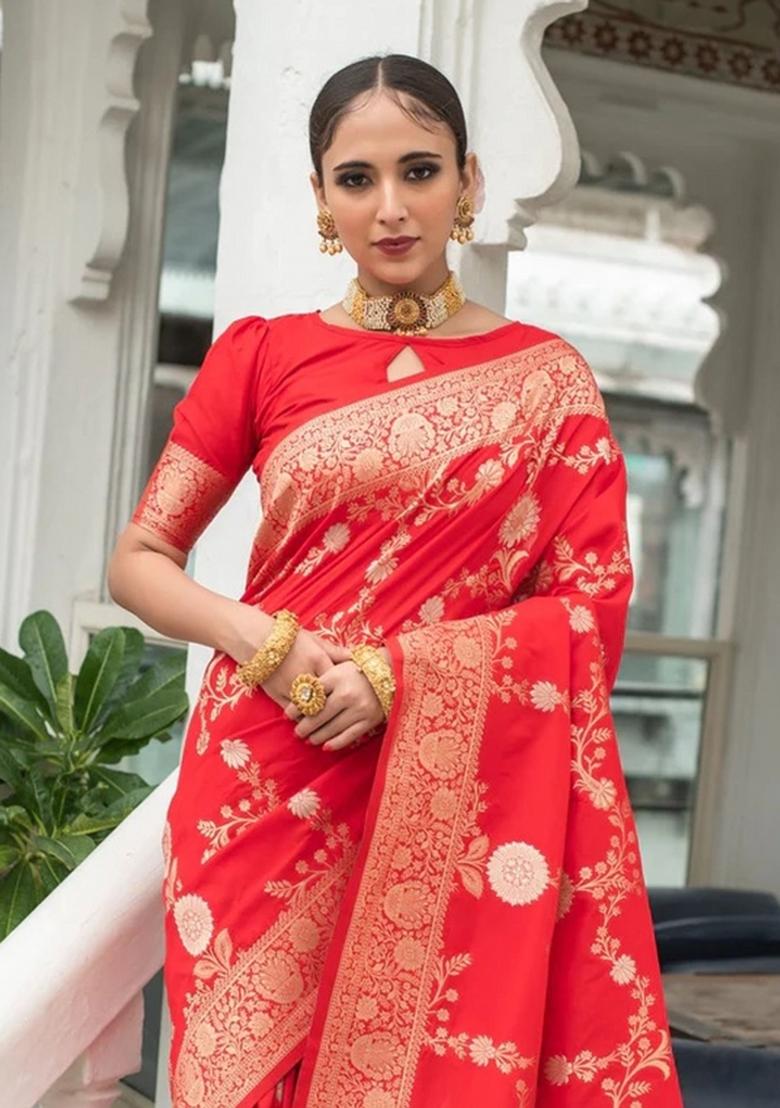 Red Jacquard Silk Blend Saree Set - Indya