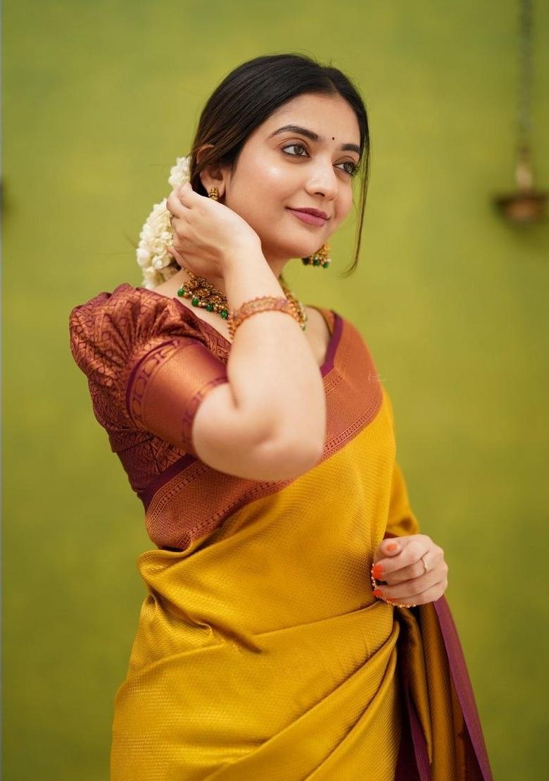 Yellow Jacquard Silk Blend Saree Set - Indya