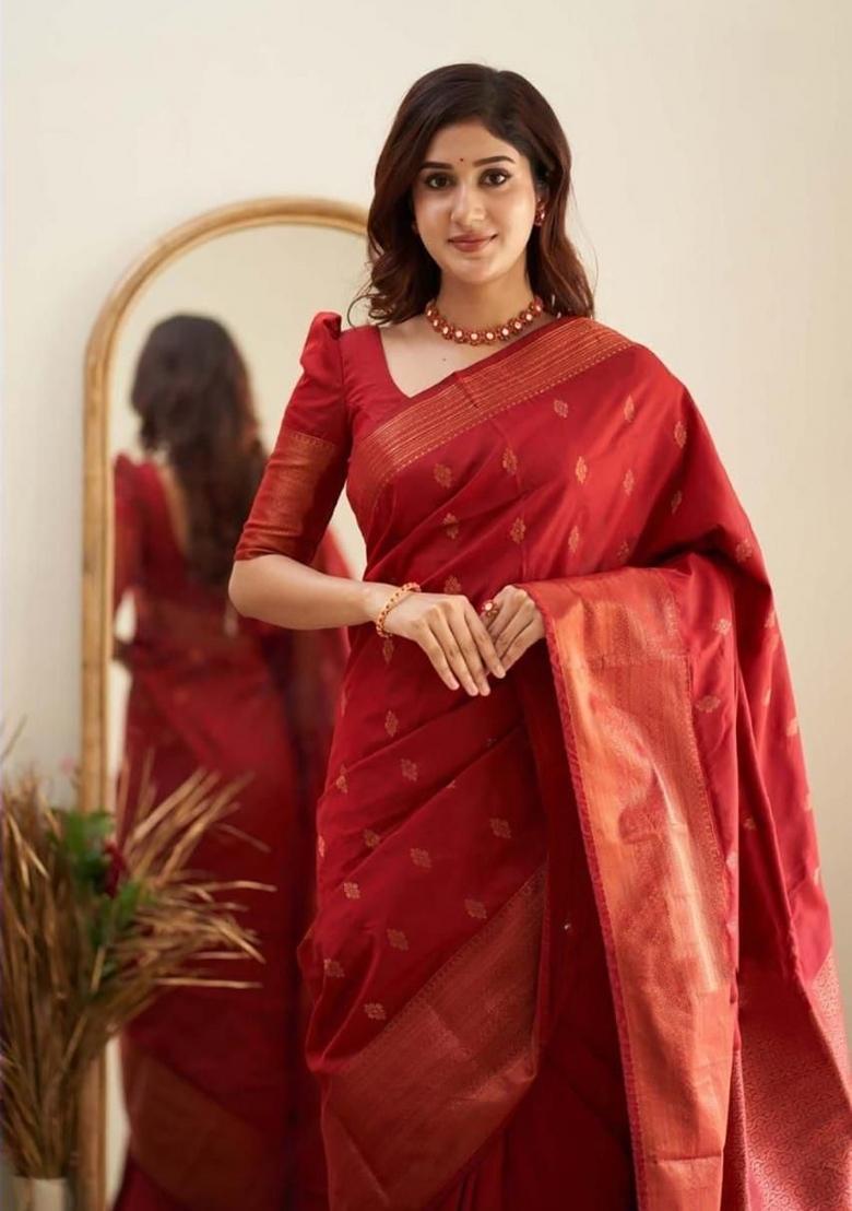 Red Jacquard Silk Blend Saree Set - Indya