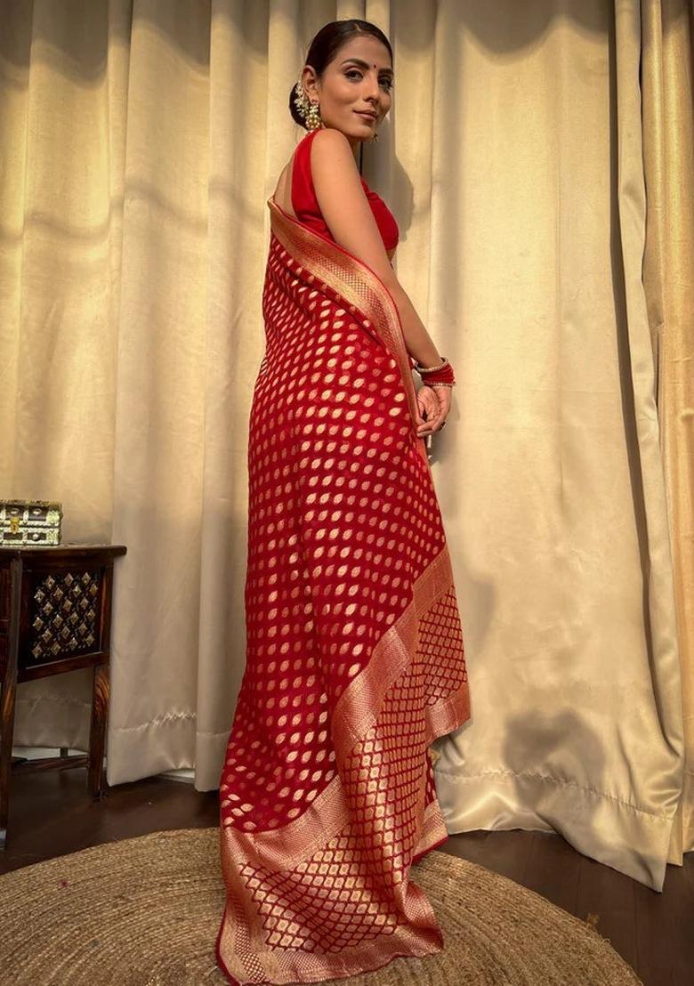 Red Jacquard Silk Blend Saree Set - Indya