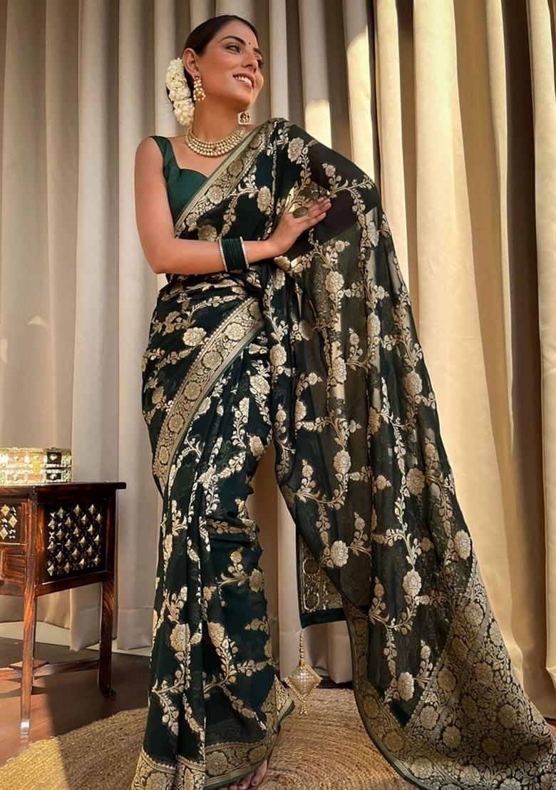 Green Jacquard Silk Blend Saree Set - Indya