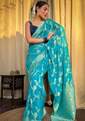 Firozi Jacquard Silk Blend Saree Set