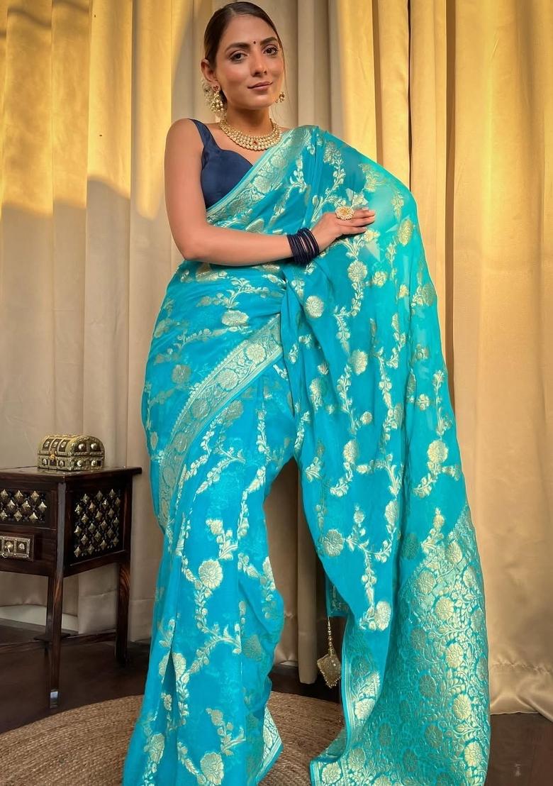 Firozi Jacquard Silk Blend Saree Set - Indya