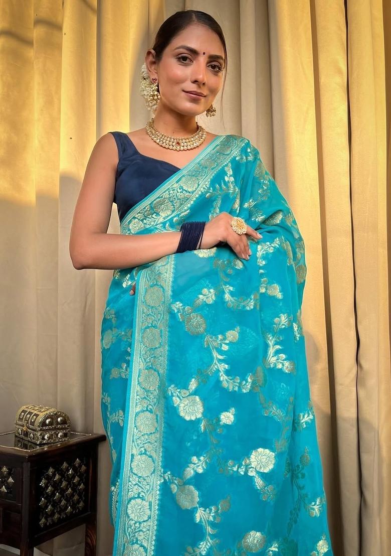 Firozi Jacquard Silk Blend Saree Set - Indya