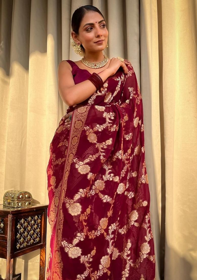 Maroon Jacquard Silk Blend Saree Set - Indya