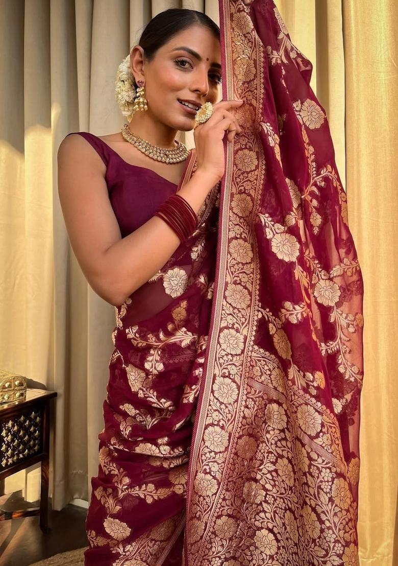 Maroon Jacquard Silk Blend Saree Set - Indya