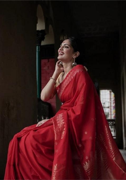 Red Jacquard Silk Blend Saree Set