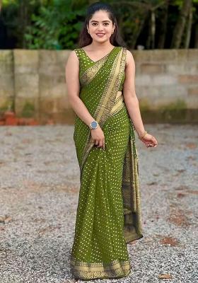 Mehendi Jacquard Silk Blend Saree Set