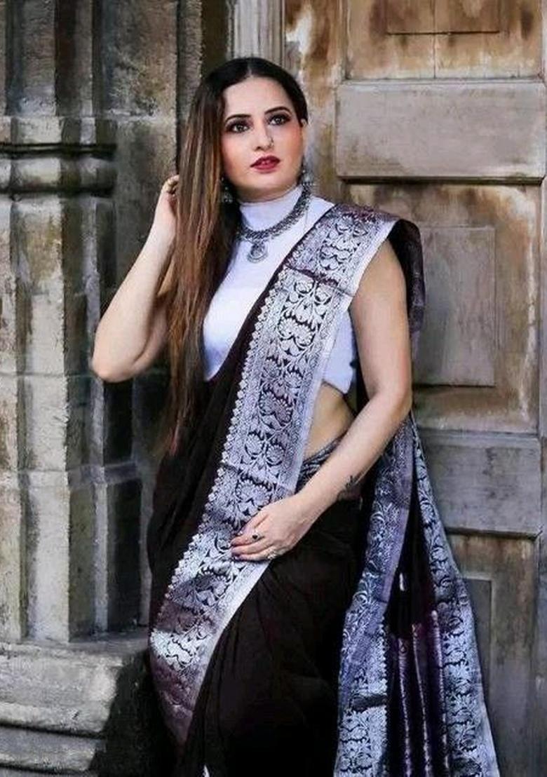 Black Jacquard Silk Blend Saree Set - Indya