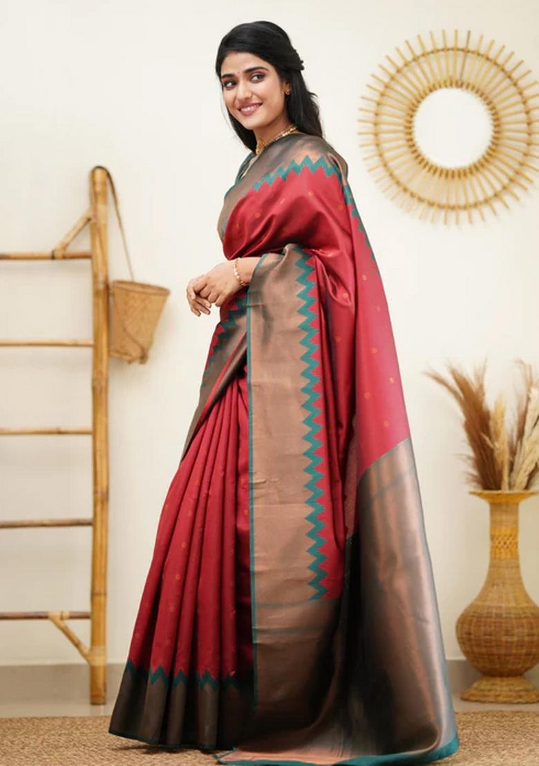Maroon Jacquard Silk Blend Saree Set - Indya