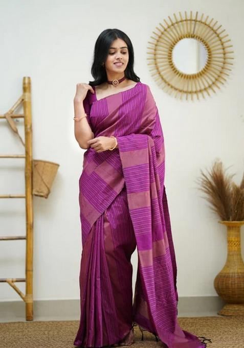 Pink Jacquard Silk Saree Set