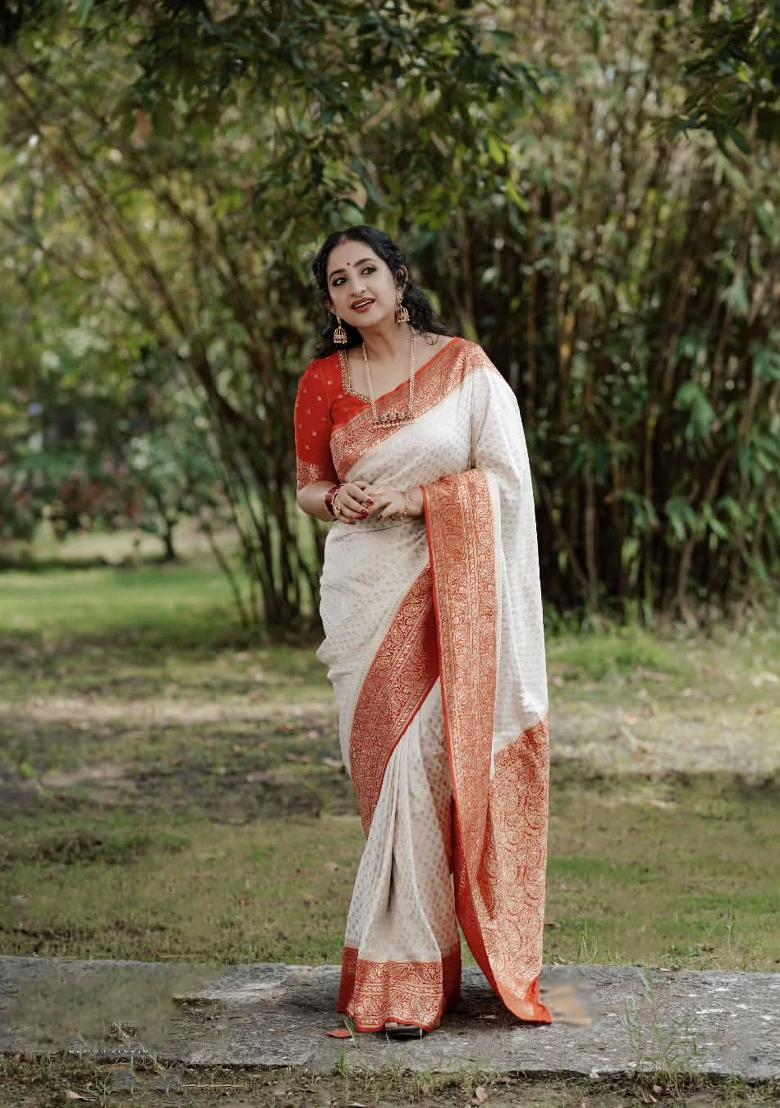 White Jacquard Silk Blend Saree Set - Indya
