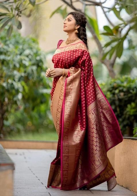 Maroon Jacquard Silk Blend Saree Set