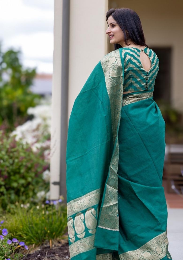 Rama Jacquard Silk Blend Saree Set - Indya