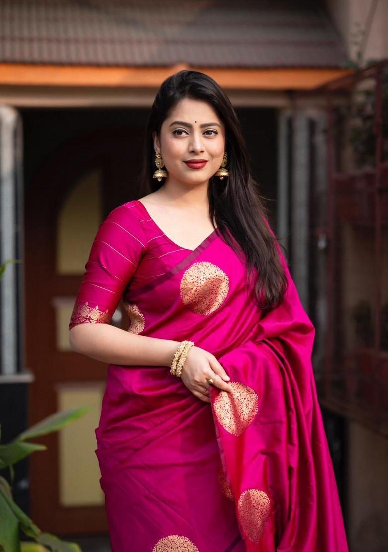 Pink Jacquard Silk Blend Saree Set - Indya