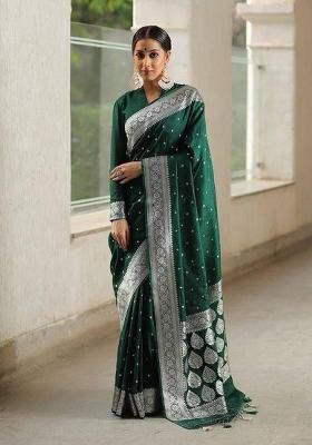Green Jacquard Silk Blend Saree Set