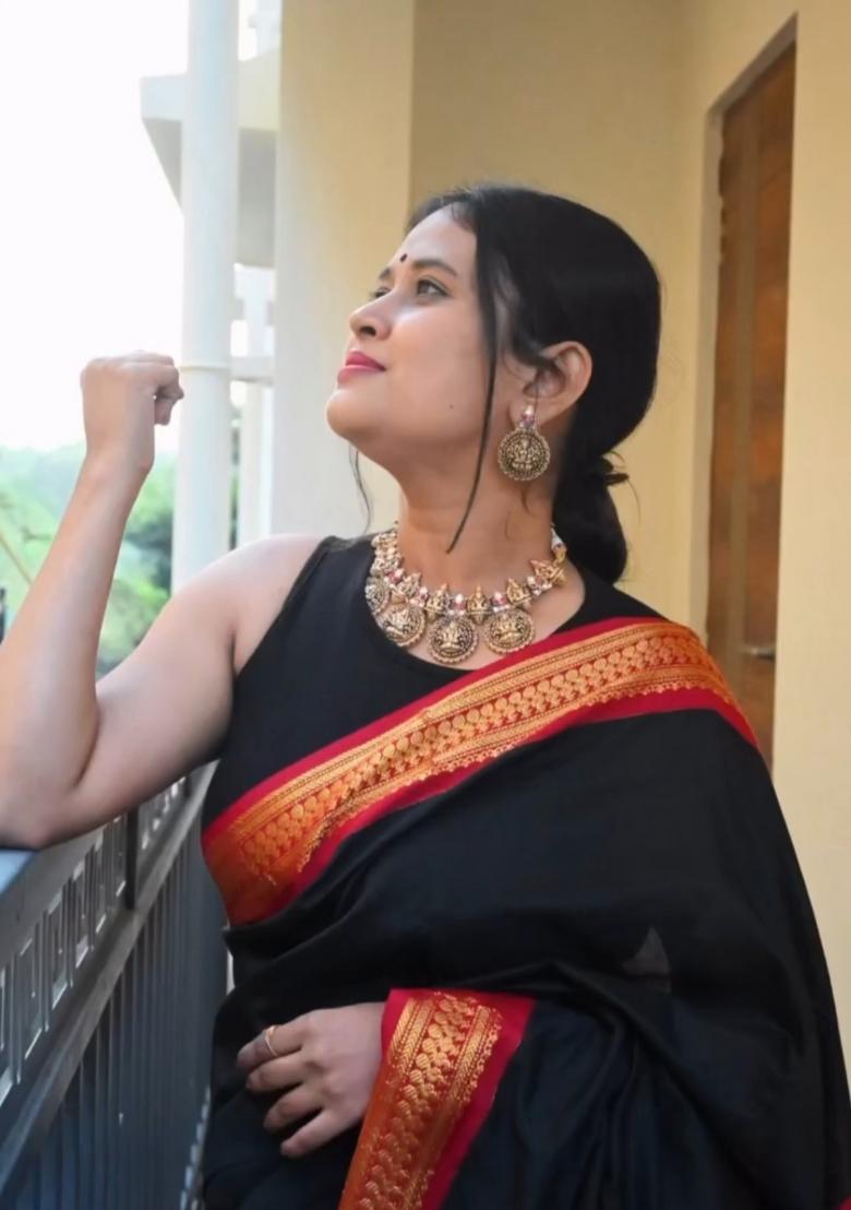 Black Jacquard Silk Blend Saree Set - Indya