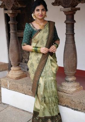 Pista Jacquard Silk Blend Saree Set
