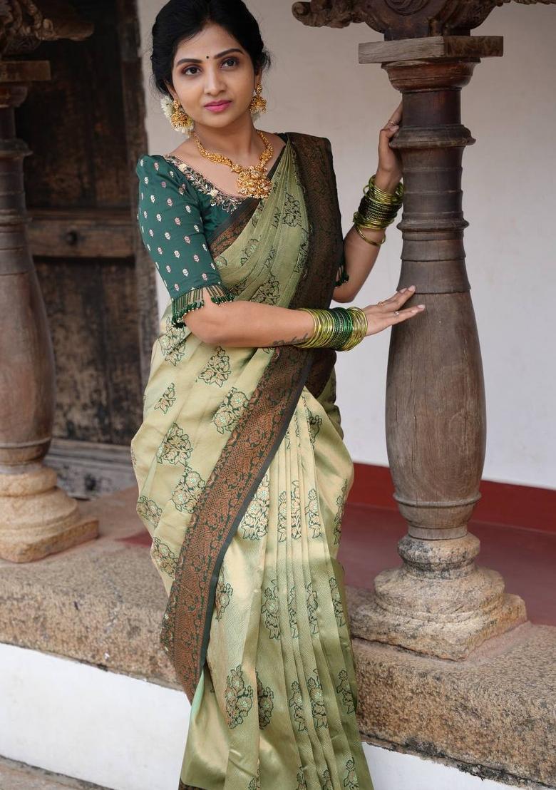 Pista Jacquard Silk Blend Saree Set - Indya