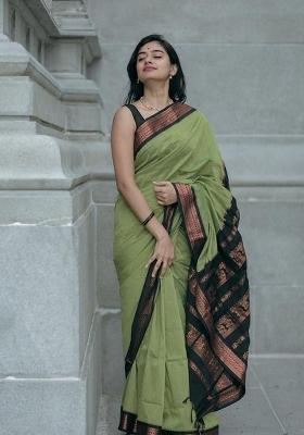 Green Jacquard Silk Blend Saree Set