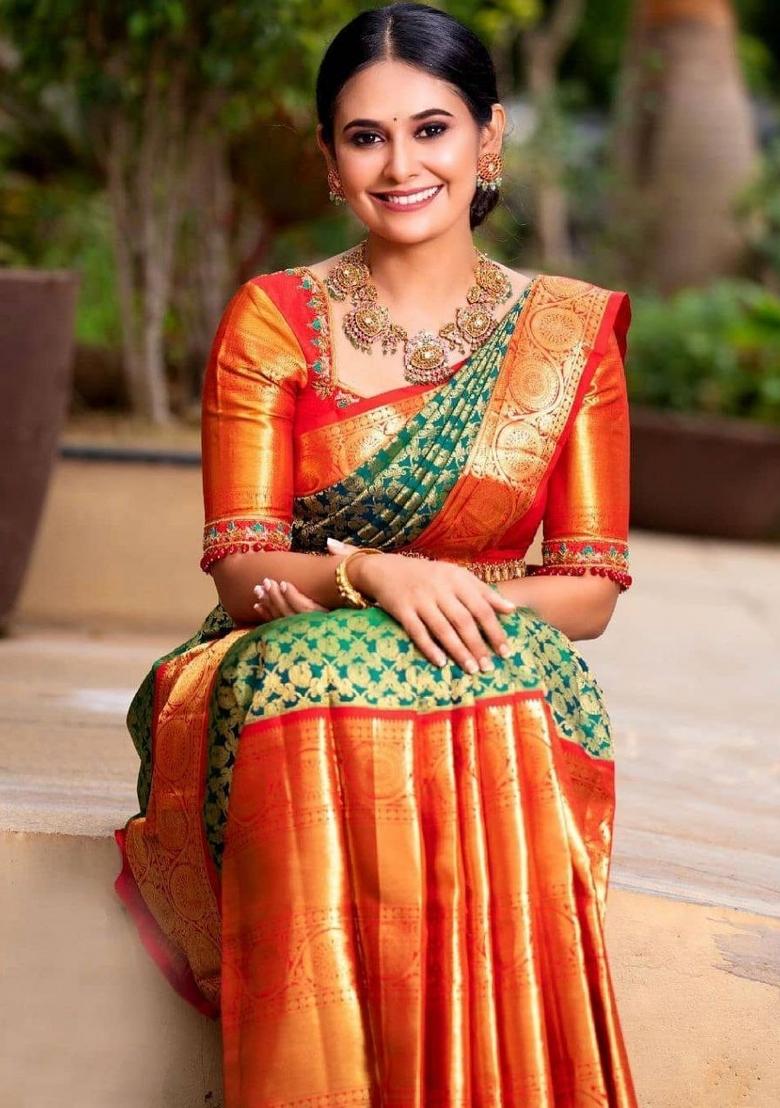 Green Jacquard Silk Blend Saree Set - Indya