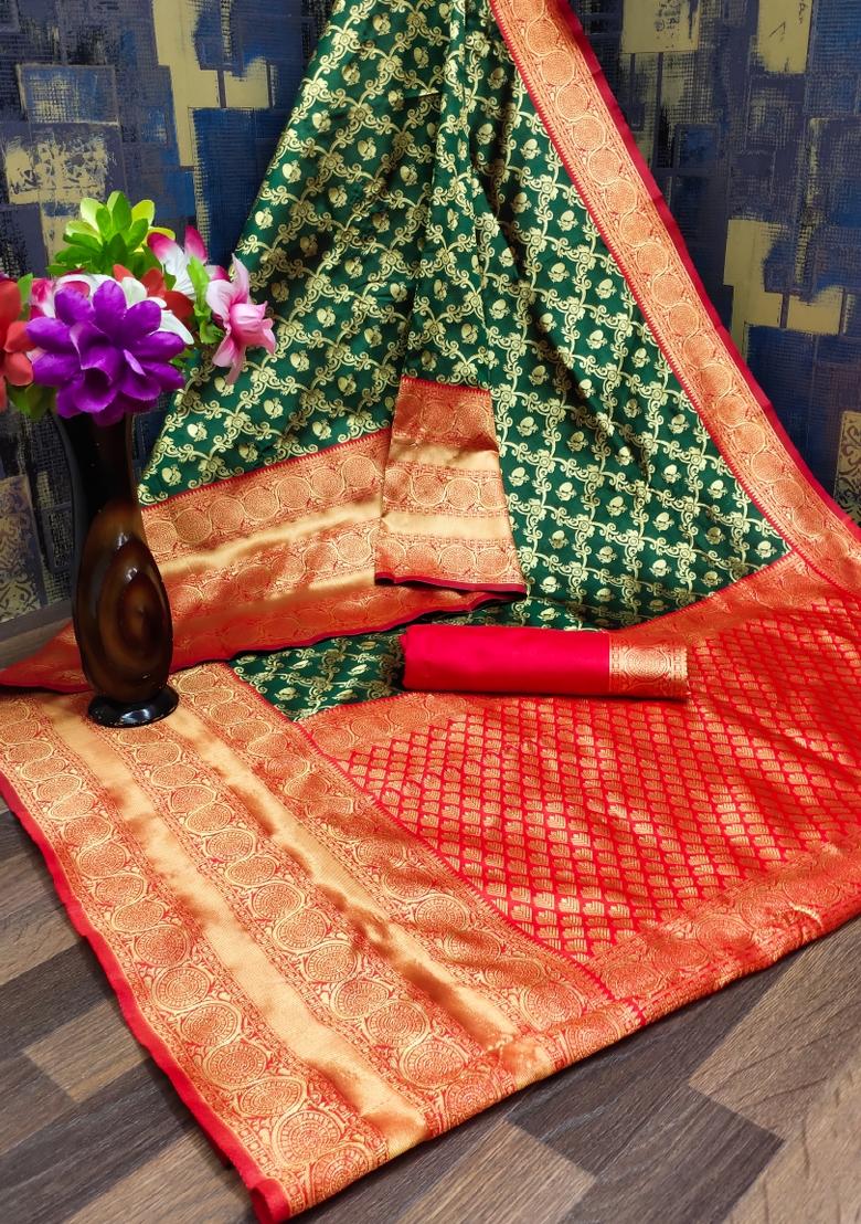 Green Jacquard Silk Blend Saree Set - Indya