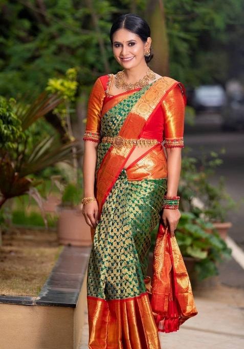 Green Jacquard Silk Blend Saree Set