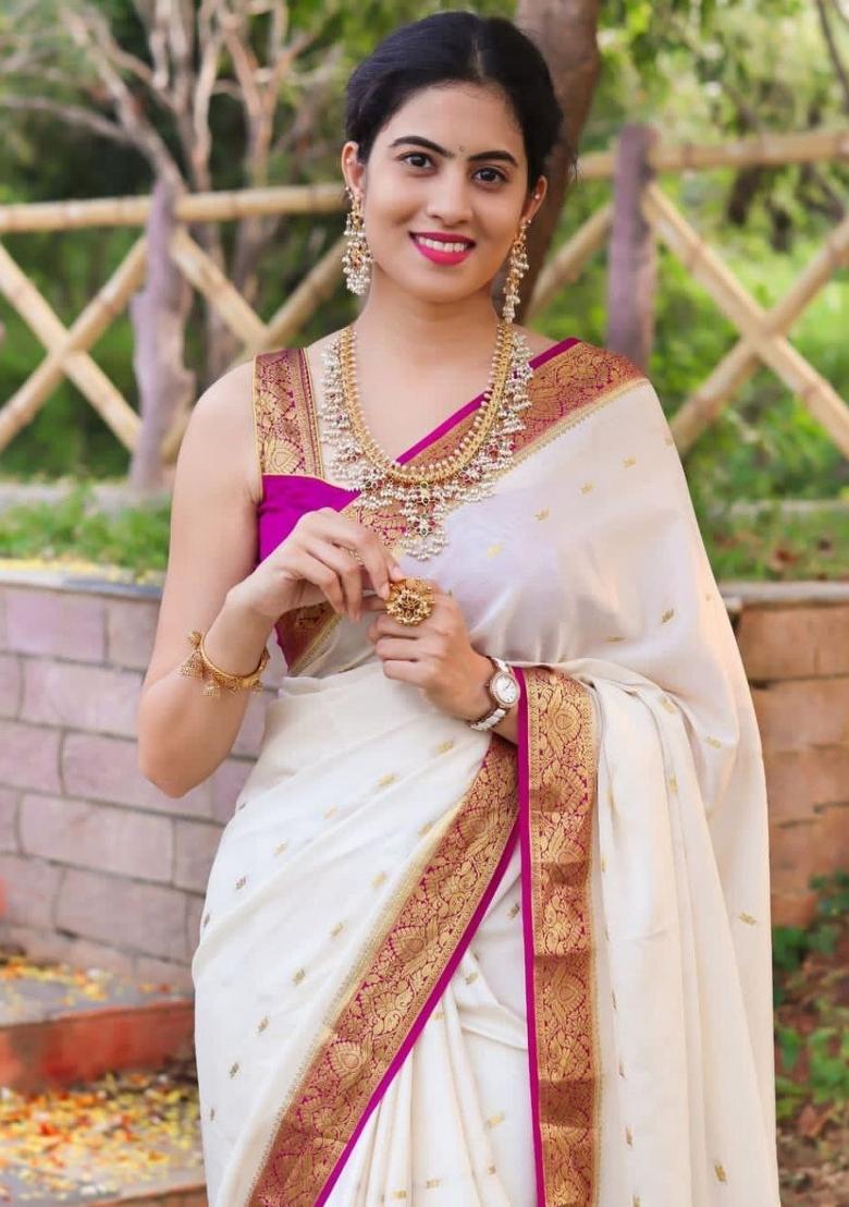 White Jacquard Silk Blend Saree Set - Indya