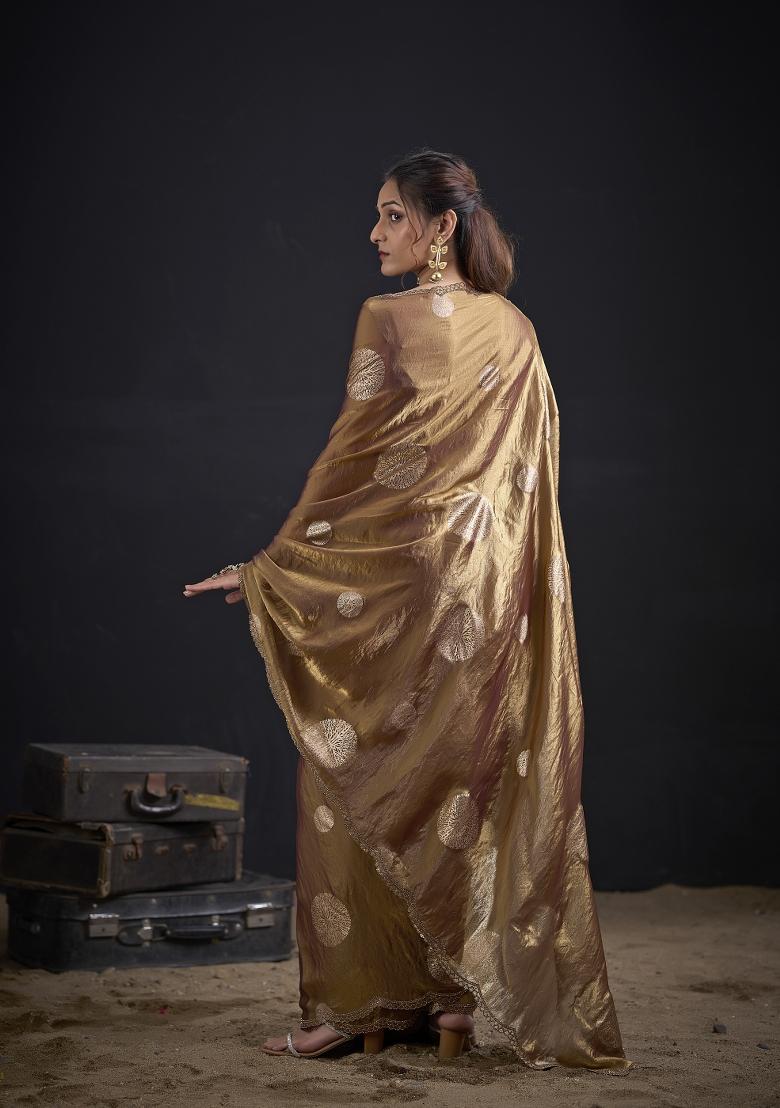 Chiku Hand Work Silk Blend Saree Set - Indya