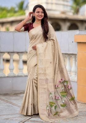 Cream Abstract Print Cotton Saree Set