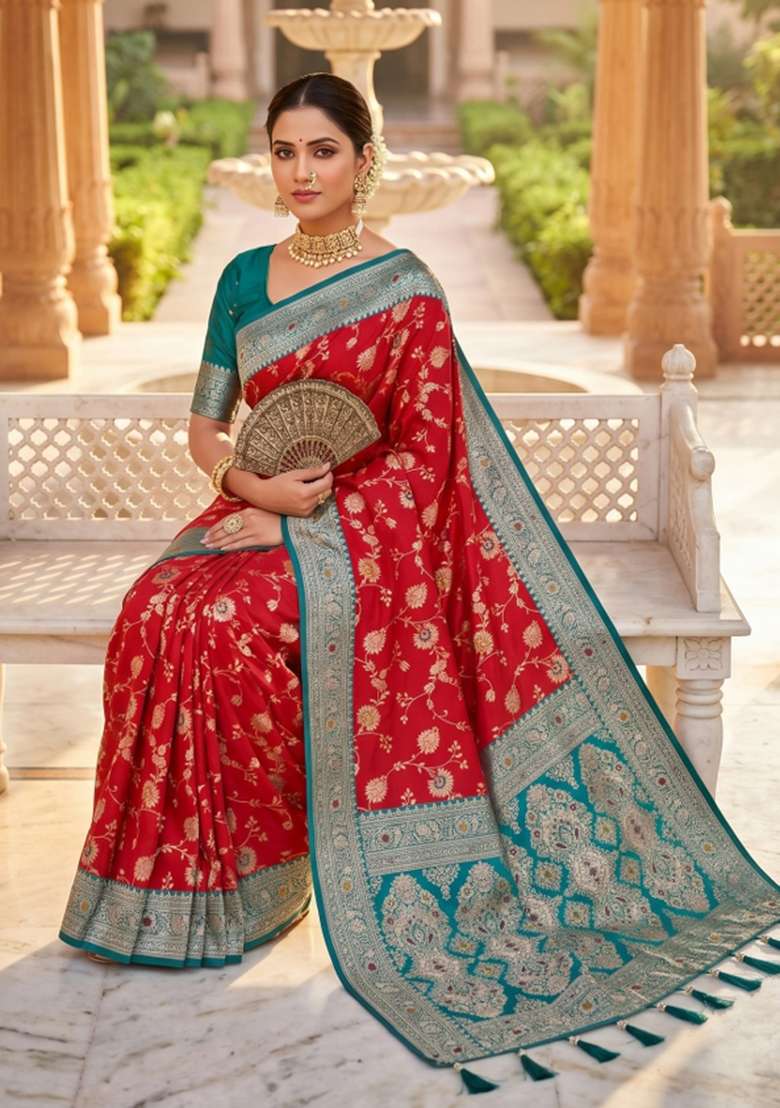 Red Banarasi Saree Set with Zari Work for Diwali | Wedding & Festive Wear - Indya