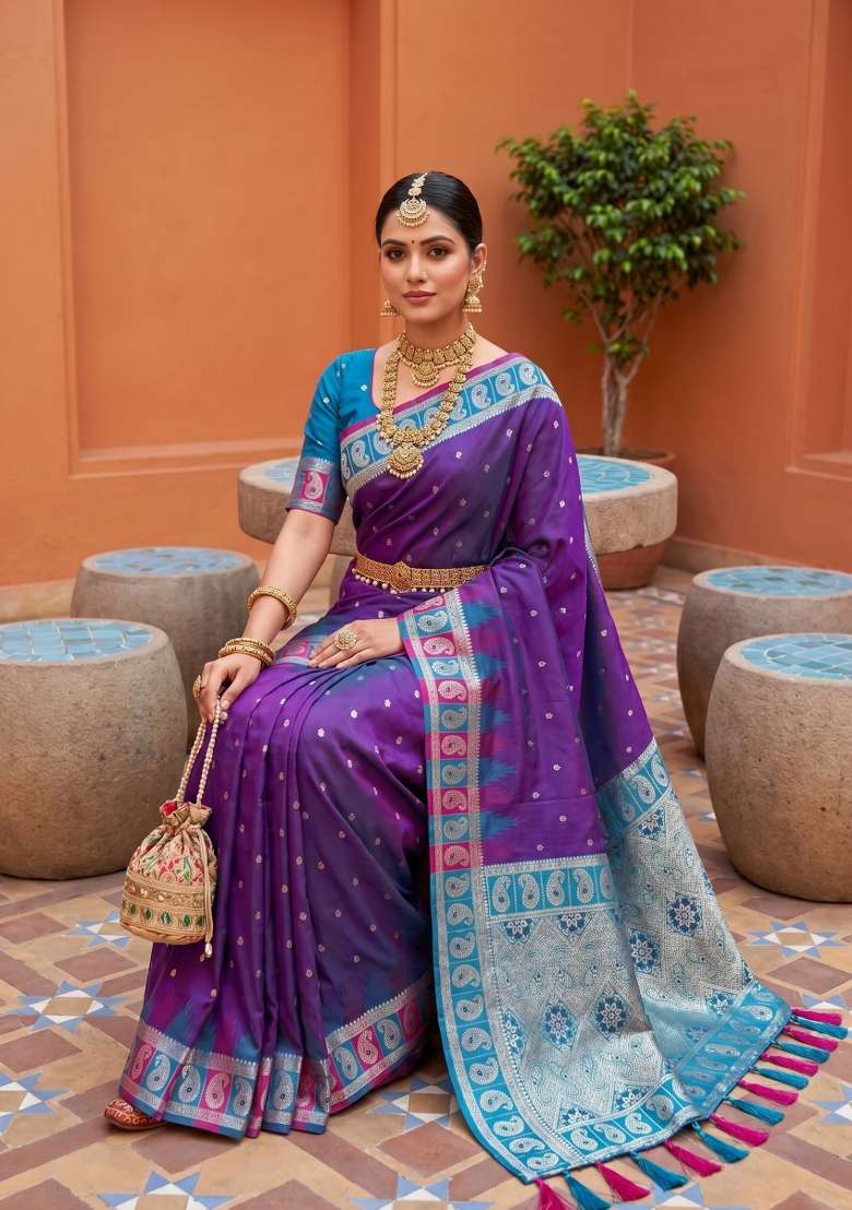 Magenta Banarasi Saree Set with Zari Work for Diwali | Wedding & Festive Wear - Indya
