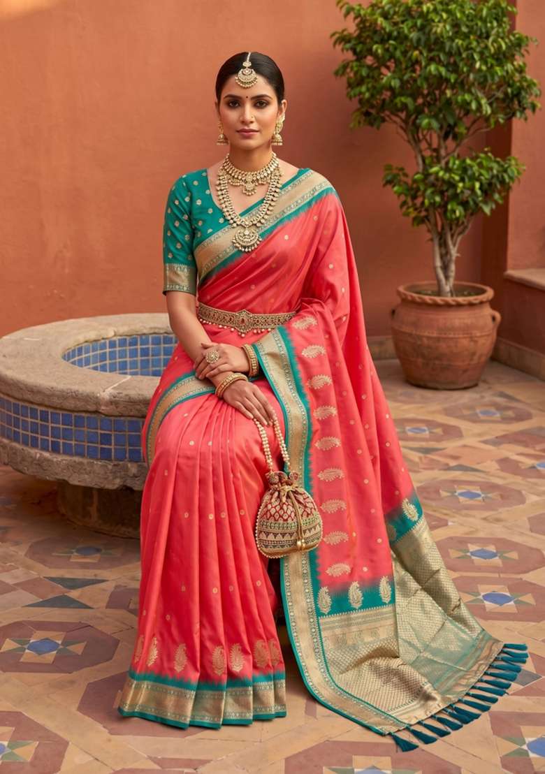 Peach Banarasi Saree Set with Zari Work for Diwali | Wedding & Festive Wear - Indya