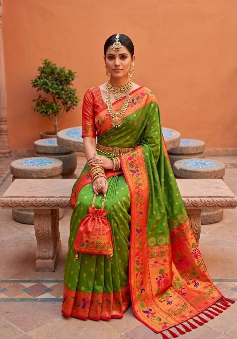 Mehendi Zari Work Banarasi Saree Set