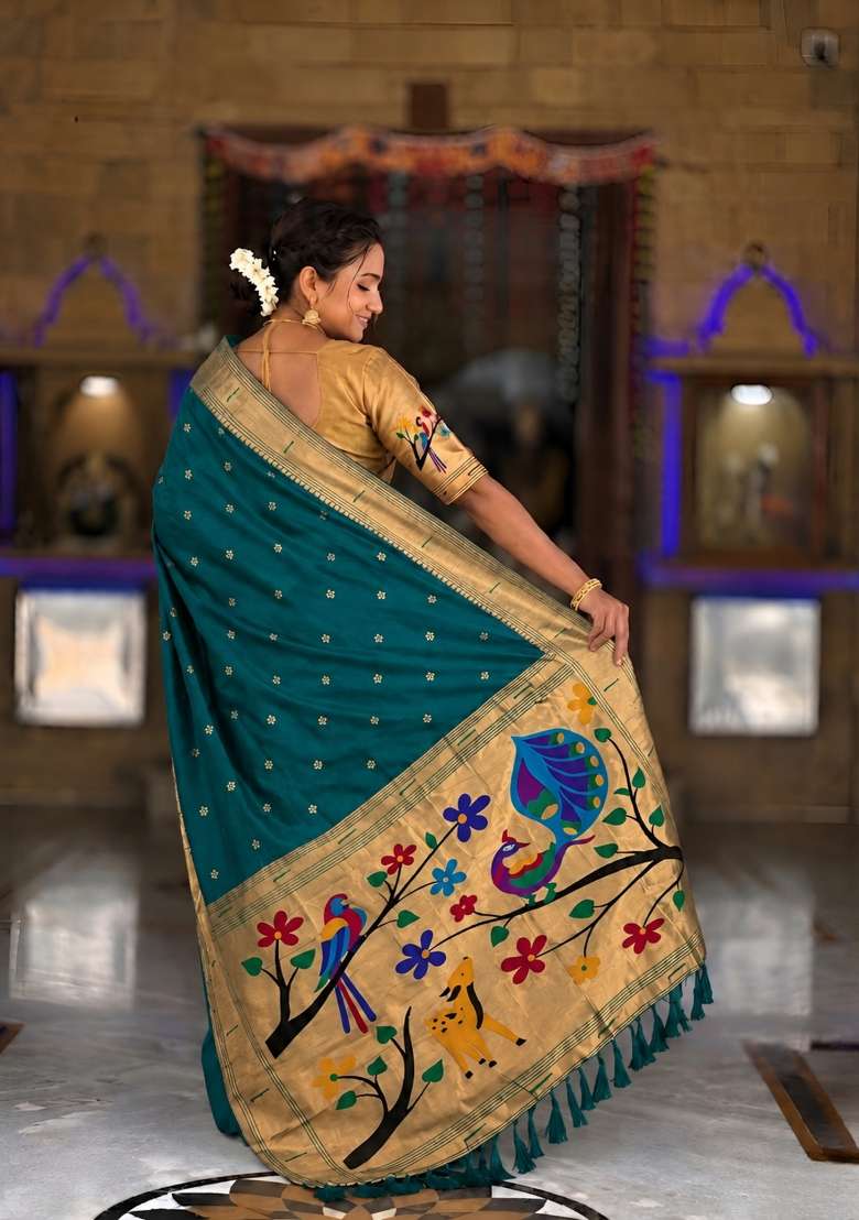 Rama Green Zari Work Banarasi Saree Set for Diwali and Festive Wear - Indya