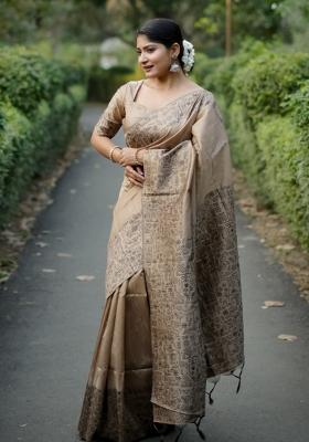 Beige Handloom Silk Saree Set