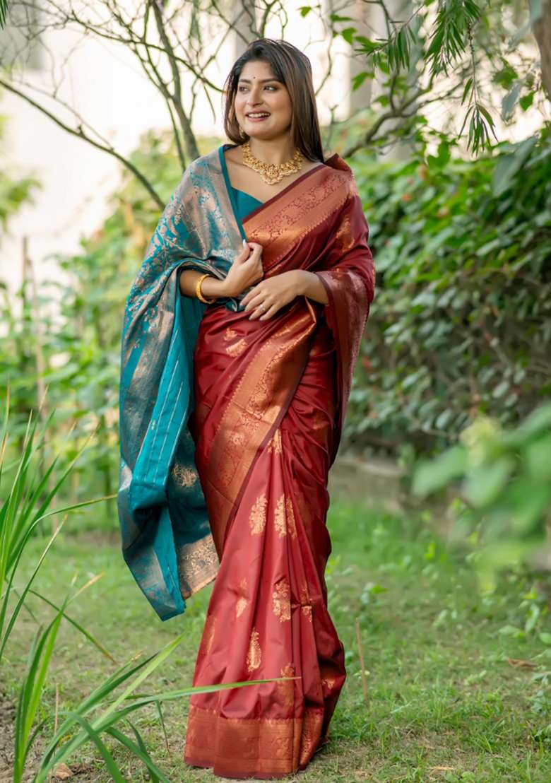Maroon Handloom Silk Saree Set for Diwali and Festive Wear - Indya