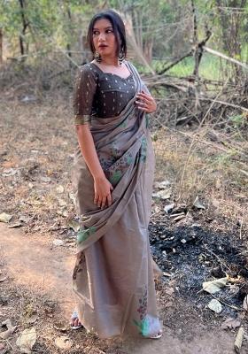 Grey Handloom Silk Saree Set