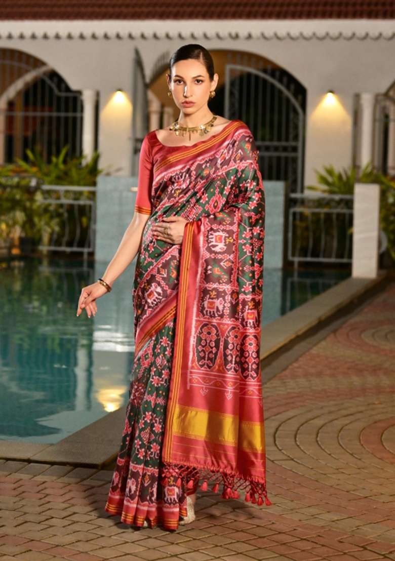 Multicolor Handloom Silk Saree Set for Diwali and Festive Wear - Indya