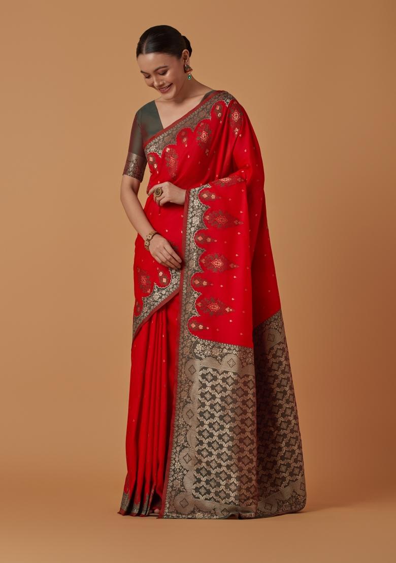 Red Woven Silk Saree Set - Indya