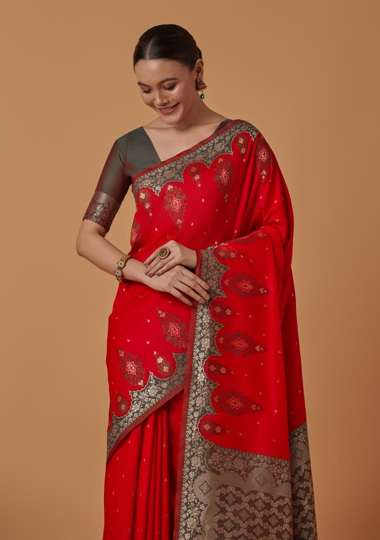 Red Woven Silk Saree Set - Indya