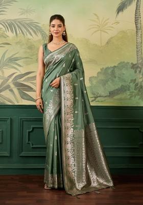 Green Jacquard Banarasi Saree Set