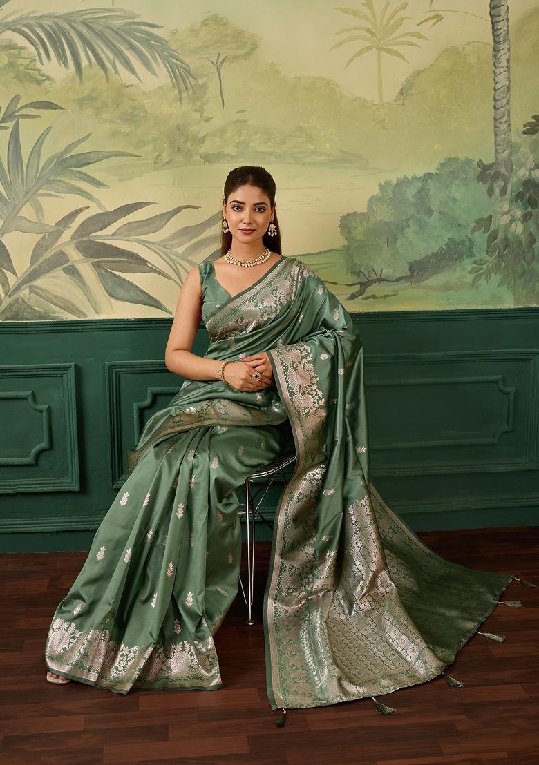 Green Jacquard Banarasi Saree Set - Indya