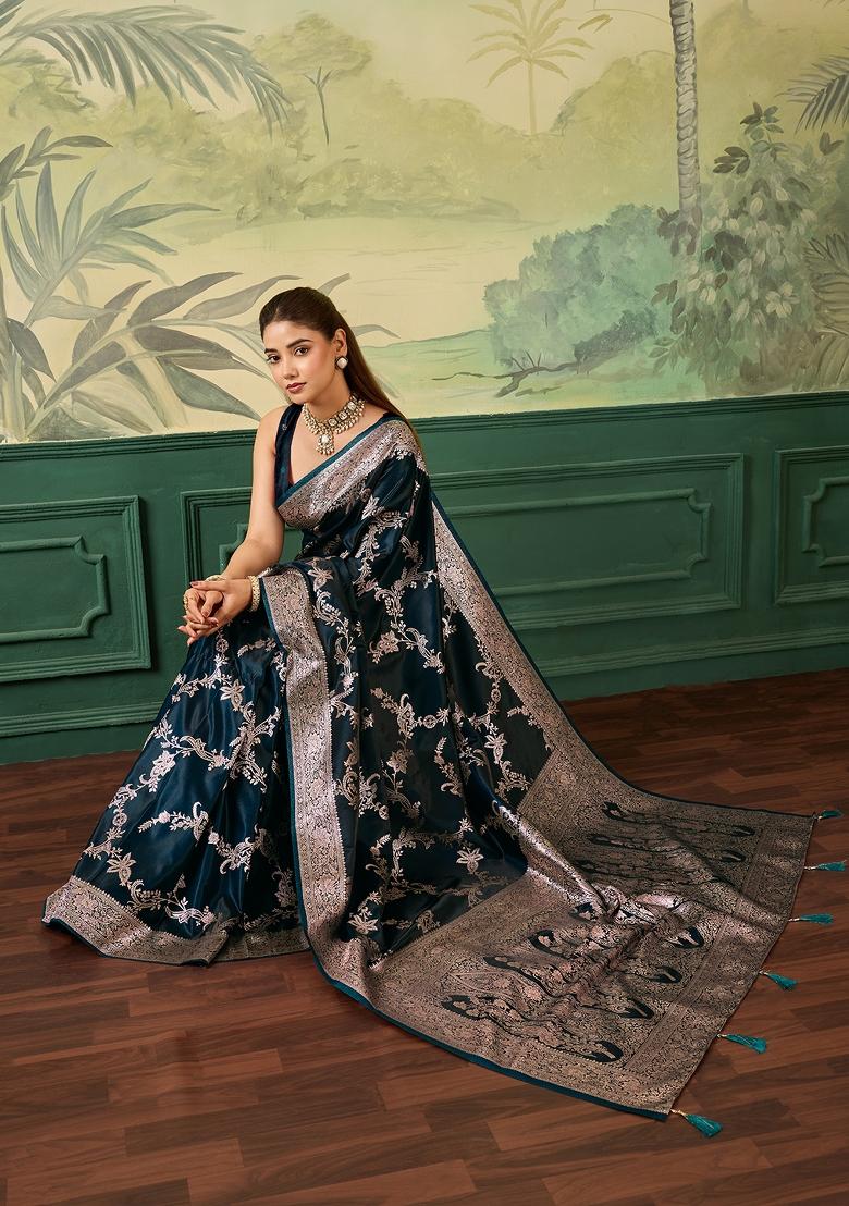 Green Jacquard Satin Saree Set - Indya